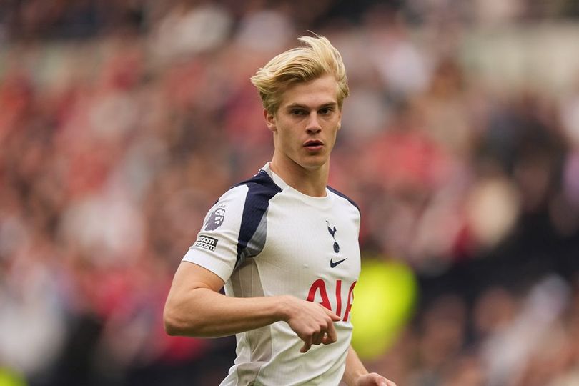 Bila Tottenham Degradasi, Arsenal Bidik Lucas Bergvall?