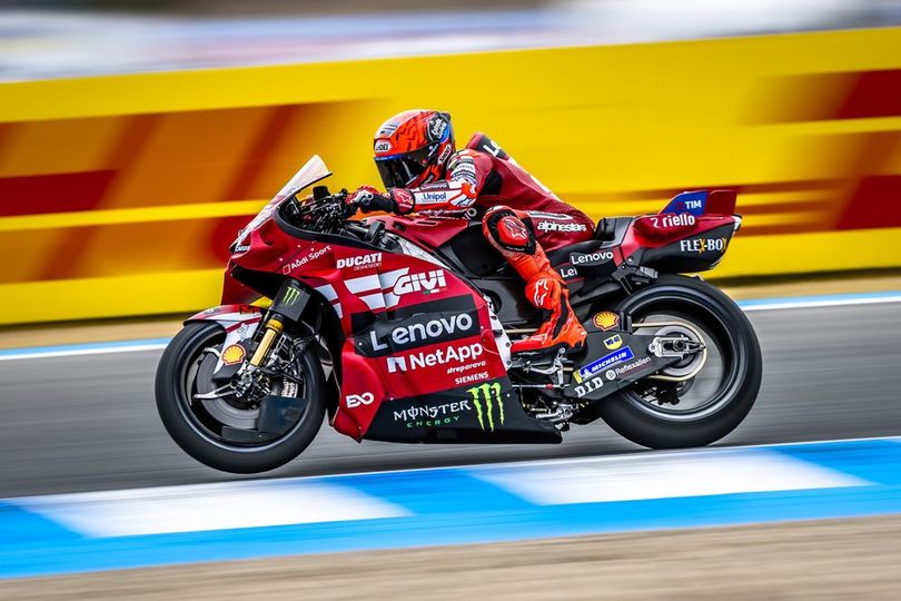 Starting Grid MotoGP Spanyol 2026: Marc Marquez Start dari Pole, Jorge Martin Dihukum di Balapan Utama