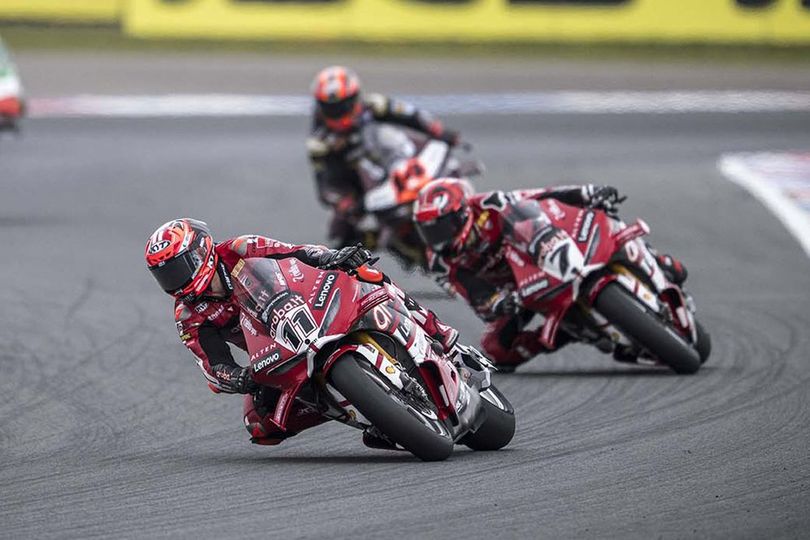 Hasil Superpole Race WorldSBK Aragon 2026: Nicolo Bulega Lagi-Lagi Menang, Kalahkan Iker Lecuona Hasil Superpole Race WorldSBK Aragon 2026: Nicolo Bulega Lagi-Lagi Menang, Kalahkan Iker Lecuona