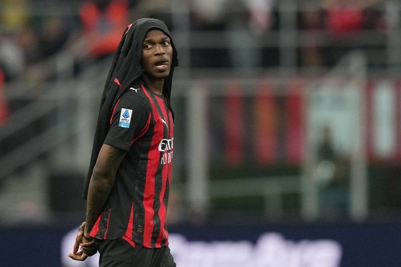 Milan Dibantai Udinese 0-3, Rafael Leao Disoraki Fans di San Siro