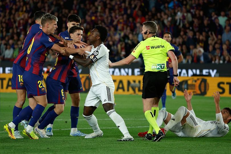 Kalah dari Barcelona, Bisa-bisanya Vinicius Malah Pamer Gelar Liga Champions
