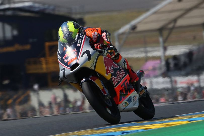 Hasil Race 1 Red Bull Rookies Cup Prancis 2026: Benat Fernandez Menang, Kiandra Ramadhipa Tembus Top 10