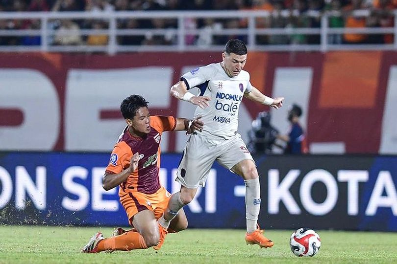 Uniknya Transfer Garudayaksa: Belum Sempat Debut, Alfharezzi Buffon Langsung Dipinjamkan ke Dewa United Uniknya Transfer Garudayaksa: Belum Sempat Debut, Alfharezzi Buffon Langsung Dipinjamkan ke Dewa United