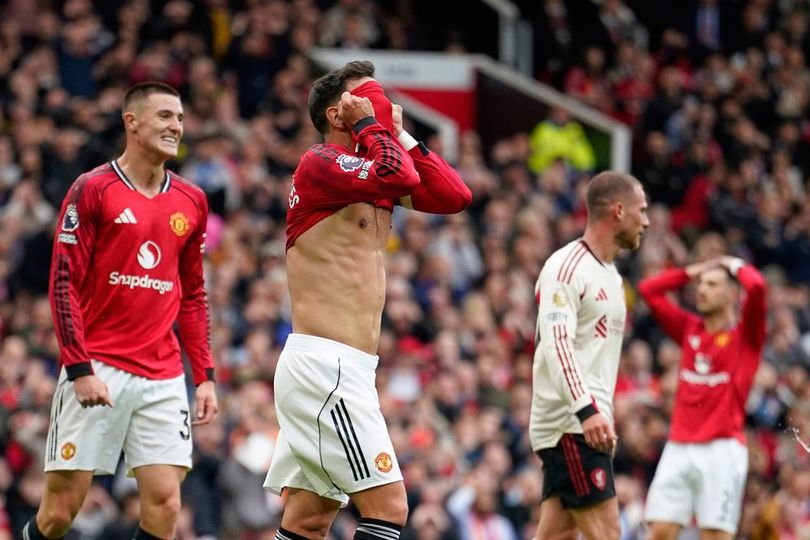 Arne Slot Ungkap Alasan Liverpool Tak Bisa Bendung Serangan Bruno Fernandes dan Manchester United