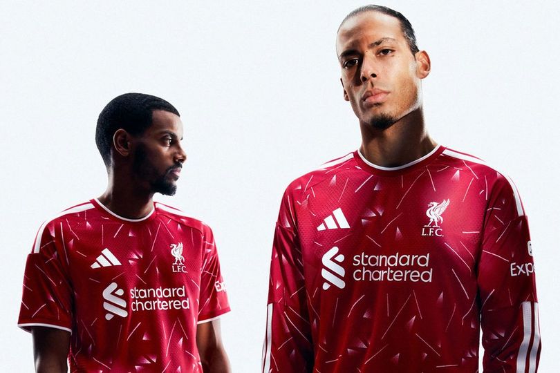 Retro Banget! Liverpool Rilis Jersey Home 2026/2027 yang Bikin Fans Nostalgia Era Emas Retro Banget! Liverpool Rilis Jersey Home 2026/2027 yang Bikin Fans Nostalgia Era Emas