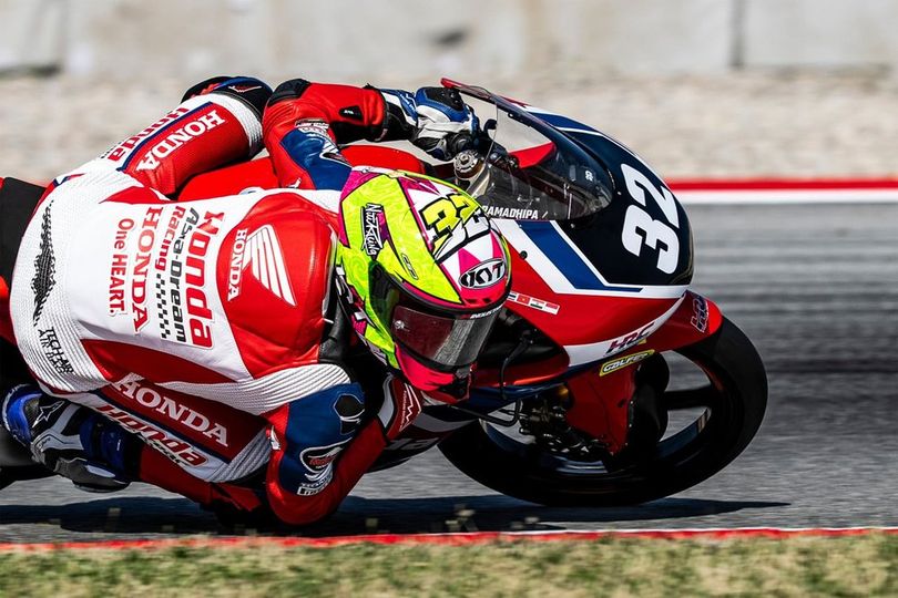Kemenangan Sempat di Depan Mata, Kiandra Ramadhipa Finis Kelima di Race 1 Moto3 Junior Catalunya 2026 Kemenangan Sempat di Depan Mata, Kiandra Ramadhipa Finis Kelima di Race 1 Moto3 Junior Catalunya 2026