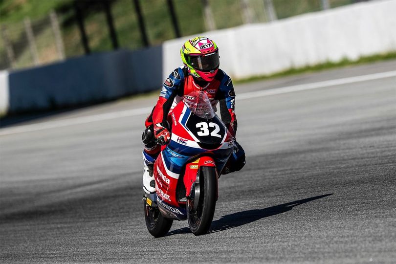 Hasil Race 1 Moto3 Junior Catalunya 2026: Kiandra Ramadhipa Tembus Top 5, Leonardo Zanni Menang Hasil Race 1 Moto3 Junior Catalunya 2026: Kiandra Ramadhipa Tembus Top 5, Leonardo Zanni Menang