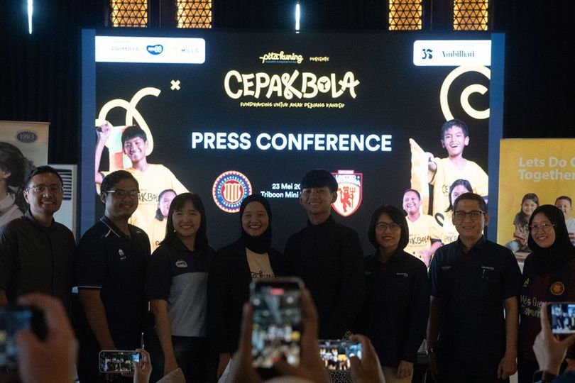 Komunitas Fans MU dan Barcelona Bersatu untuk Dukung Anak Pejuang Kanker Melalui Cepak Bola Komunitas Fans MU dan Barcelona Bersatu untuk Dukung Anak Pejuang Kanker Melalui Cepak Bola