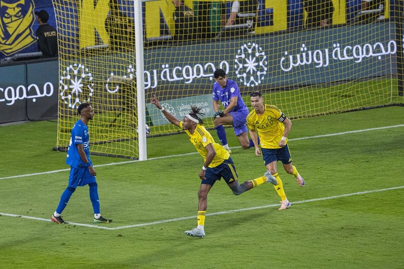 Melihat Petaka 10 Detik Terakhir Gagalnya Pesta Al Nassr: Tabrakan Konyol yang Hancurkan Hati Cristiano Ronaldo Melihat Petaka 10 Detik Terakhir Gagalnya Pesta Al Nassr: Tabrakan Konyol yang Hancurkan Hati Cristiano Ronaldo