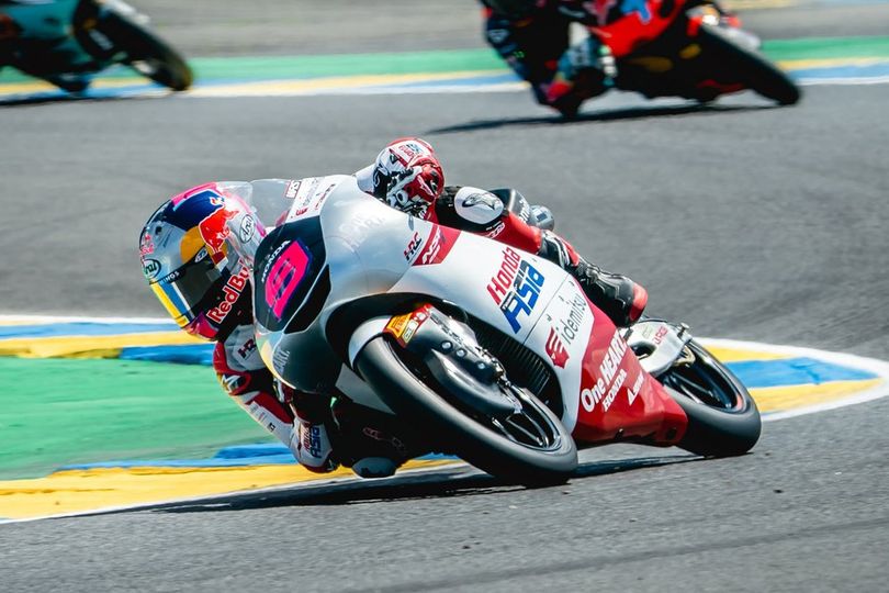 Hasil Kualifikasi Moto3 Prancis 2026: Veda Ega Pratama Masuk Top 6, Adrian Fernandez Sabet Pole Hasil Kualifikasi Moto3 Prancis 2026: Veda Ega Pratama Masuk Top 6, Adrian Fernandez Sabet Pole