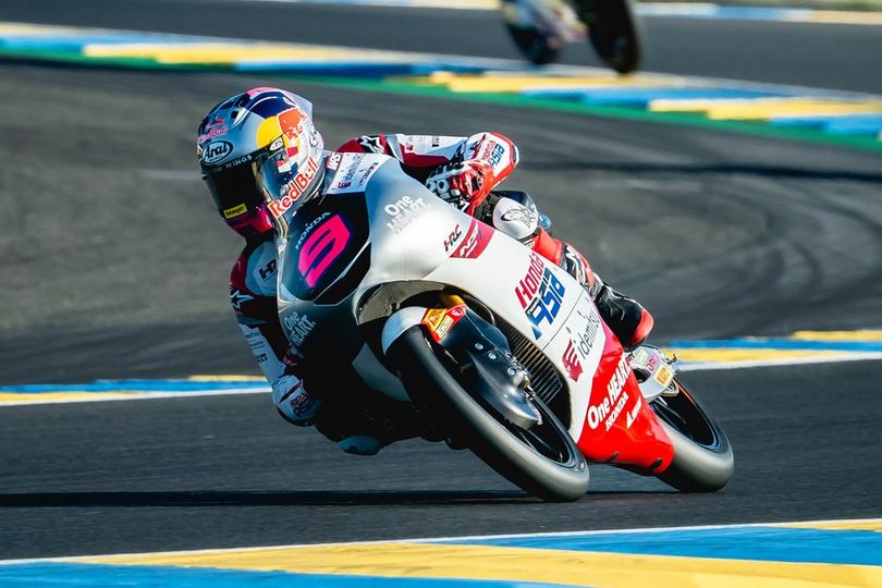 Wow! Veda Ega Pratama Kembali Sajikan Aksi Comeback Gemilang dan Hampir Podium di Moto3 Prancis 2026 Wow! Veda Ega Pratama Kembali Sajikan Aksi Comeback Gemilang dan Hampir Podium di Moto3 Prancis 2026