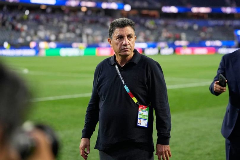 Pelatih Iran Ungkap Timnya Langsung Diperintahkan Tinggalkan AS Usai Imbang Lawan Selandia Baru Pelatih Iran Ungkap Timnya Langsung Diperintahkan Tinggalkan AS Usai Imbang Lawan Selandia Baru