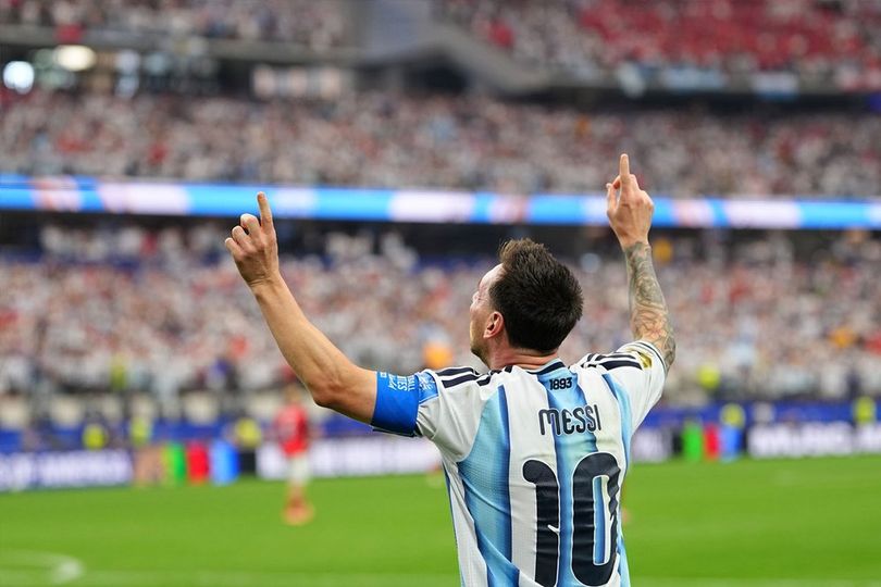 Lionel Messi yang Menyatukan Magis dan Sejarah Lionel Messi yang Menyatukan Magis dan Sejarah