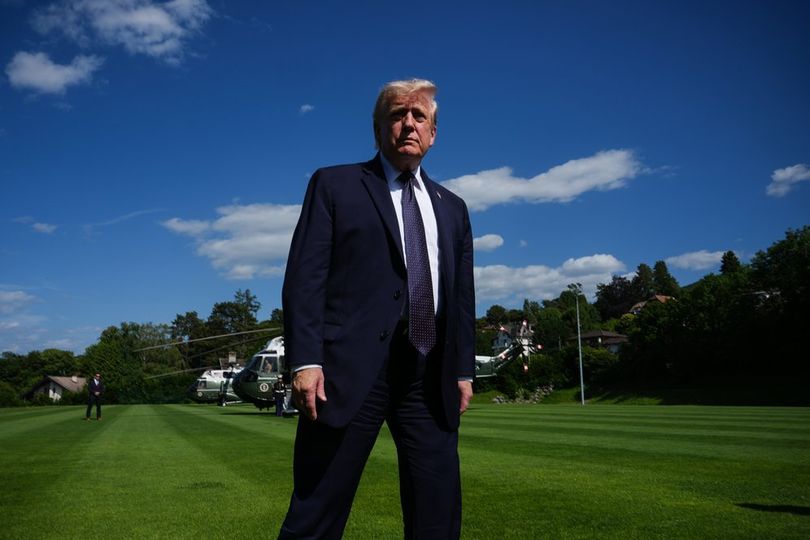Donald Trump Dapat Izin Serahkan Trofi Juara Piala Dunia 2026, Bahkan Ikut Selebrasi di Podium Donald Trump Dapat Izin Serahkan Trofi Juara Piala Dunia 2026, Bahkan Ikut Selebrasi di Podium