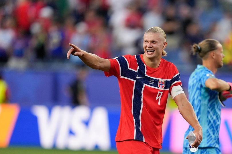 Debut Magis Erling Haaland di Piala Dunia 2026: Cetak Brace, Hancurkan Irak, dan Pecahkan Rekor 28 Tahun Debut Magis Erling Haaland di Piala Dunia 2026: Cetak Brace, Hancurkan Irak, dan Pecahkan Rekor 28 Tahun