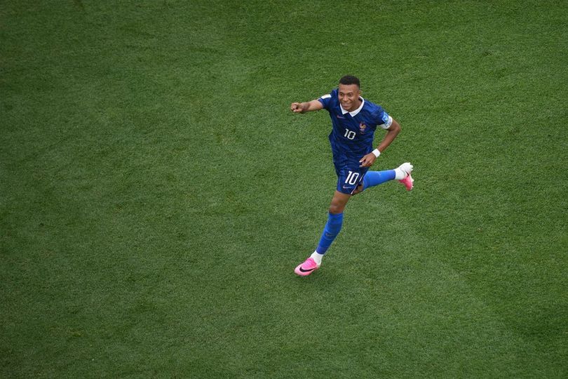 Kylian Mbappe Tegaskan Tak Ada Persaingan dengan Lionel Messi di Piala Dunia 2026 Kylian Mbappe Tegaskan Tak Ada Persaingan dengan Lionel Messi di Piala Dunia 2026