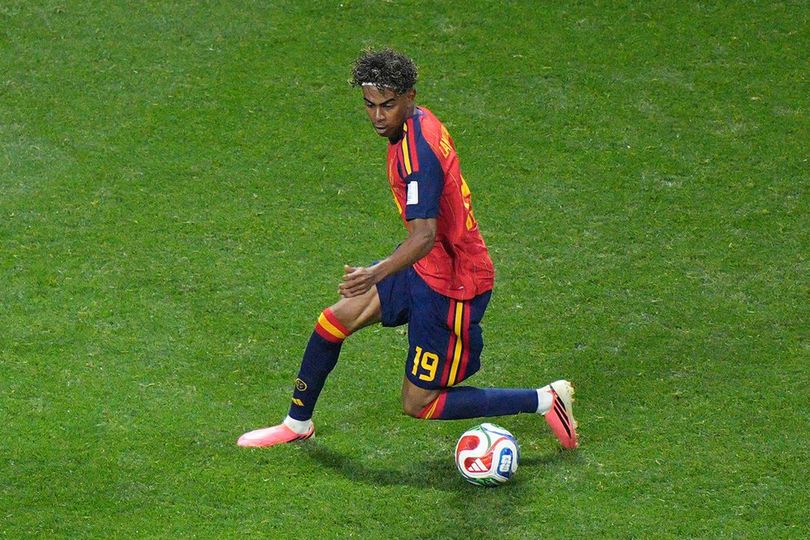 Lamine Yamal Sebut Lionel Messi Terbaik Sepanjang Sejarah, tapi Bukan Idolanya Lamine Yamal Sebut Lionel Messi Terbaik Sepanjang Sejarah, tapi Bukan Idolanya