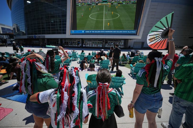 Stasiun TV Amerika Diduga Langgar Aturan Penyiaran Piala Dunia di Laga Meksiko vs Afrika Selatan Stasiun TV Amerika Diduga Langgar Aturan Penyiaran Piala Dunia di Laga Meksiko vs Afrika Selatan