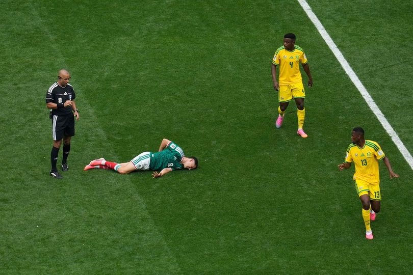 Profil Sphephelo Sithole, Pemain Pertama yang Dikartu Merah di Piala Dunia 2026