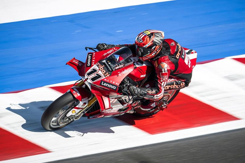 Hasil Race 1 WorldSBK Emilia Romagna 2026: Nicolo Bulega Kalahkan Iker Lecuona