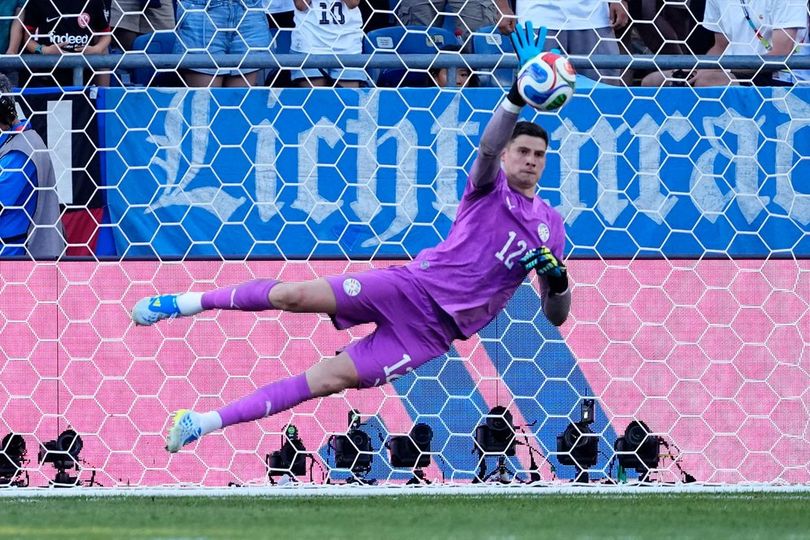 Orlando Gill Jadi Tembok Kokoh Paraguay saat Singkirkan Jerman
