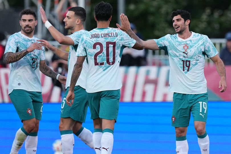 Hasil Portugal vs Chili: Selecao Menangkan Duel 10 Lawan 10! Hasil Portugal vs Chili: Selecao Menangkan Duel 10 Lawan 10!