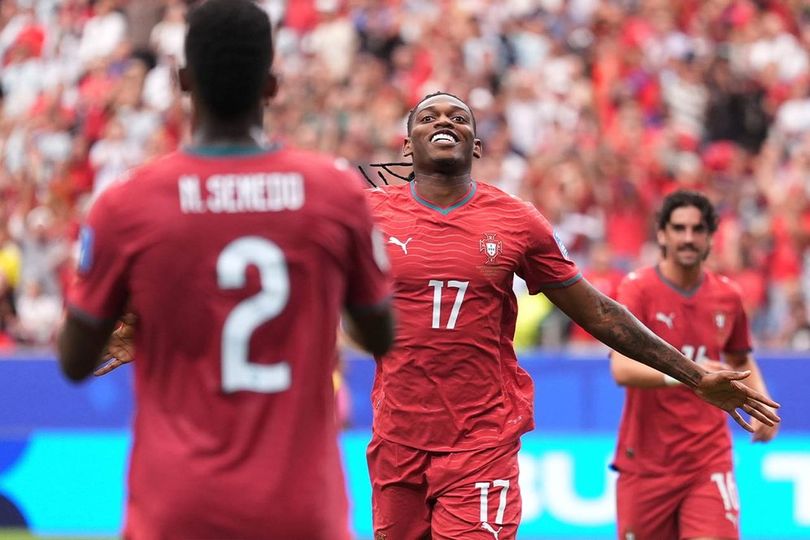 Bila Ruben Amorim jadi Pelatih AC Milan, Mungkin Rafael Leao Akan Bertahan? Bila Ruben Amorim jadi Pelatih AC Milan, Mungkin Rafael Leao Akan Bertahan?