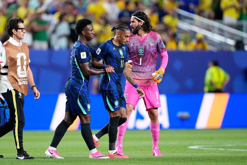 Kabar Baik untuk Brasil, Cedera Raphinha Diprediksi Tidak Serius