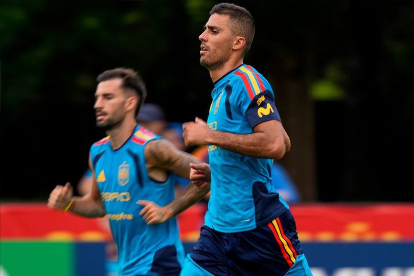 Barcelona Sepakati Transfer Rodri, tetapi Harga Mahal Layak Dipertanyakan Barcelona Sepakati Transfer Rodri, tetapi Harga Mahal Layak Dipertanyakan