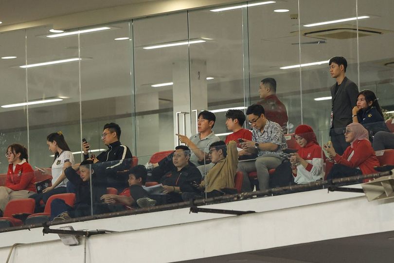 Sehari jadi Pelatih Persija, Shin Tae-yong Pantau Langsung Laga Timnas Indonesia Lawan Mozambik di Gelora Bung Karno Sehari jadi Pelatih Persija, Shin Tae-yong Pantau Langsung Laga Timnas Indonesia Lawan Mozambik di Gelora Bung Karno