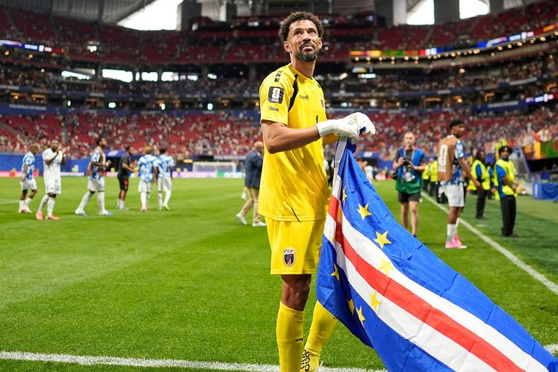Tangisan Kiper 40 Tahun yang Bikin Spanyol Frustrasi, Vozinha Pahlawan Cape Verde Tangisan Kiper 40 Tahun yang Bikin Spanyol Frustrasi, Vozinha Pahlawan Cape Verde