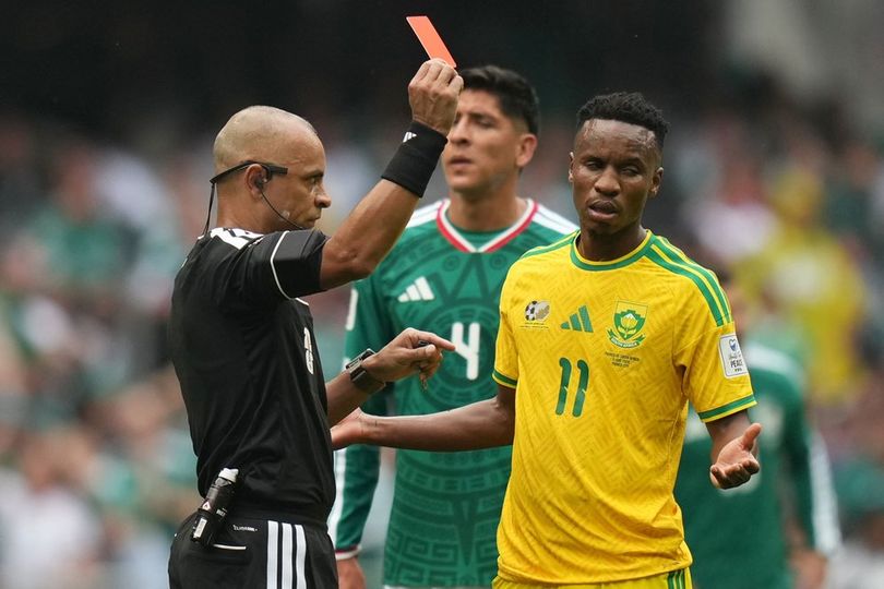 7 Laga Piala Dunia dengan Kartu Merah Terbanyak dalam Sejarah 7 Laga Piala Dunia dengan Kartu Merah Terbanyak dalam Sejarah