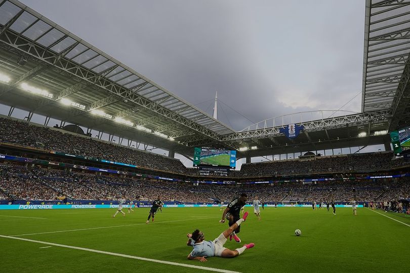 Hasil Arab Saudi vs Uruguay: Duel Sengit Berakhir Imbang, Grup H Makin Panas Hasil Arab Saudi vs Uruguay: Duel Sengit Berakhir Imbang, Grup H Makin Panas
