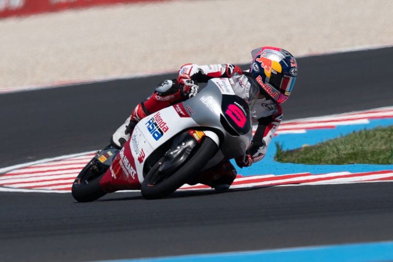 Bos Honda Team Asia Jelaskan Kesulitan Veda Ega Pratama di Moto3 Hungaria 2026, Sudah Berjuang Keras