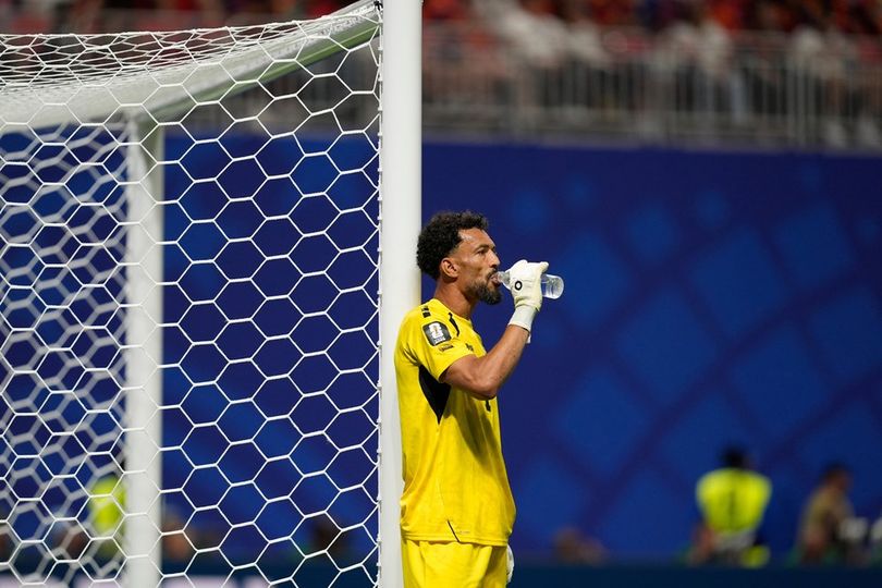 Vozinha, Kiper 40 Tahun yang Bikin Spanyol Frustrasi dan Jadi Pahlawan Tanjung Verde di Piala Dunia 2026 Vozinha, Kiper 40 Tahun yang Bikin Spanyol Frustrasi dan Jadi Pahlawan Tanjung Verde di Piala Dunia 2026