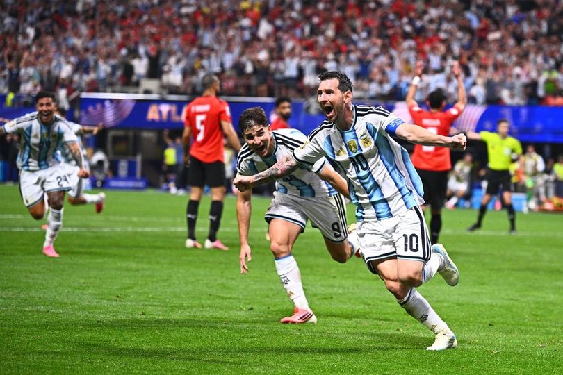 Selebrasi Gol Penuh Emosi Jadi Pelampiasan Lionel Messi Usai Gagal Penalti Selebrasi Gol Penuh Emosi Jadi Pelampiasan Lionel Messi Usai Gagal Penalti