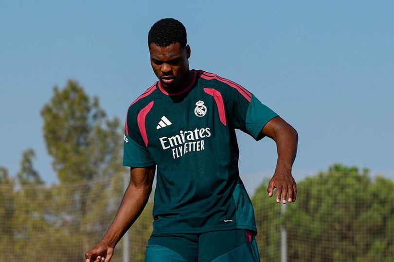 Denzel Dumfries Bangga Jadi Pemain Real Madrid, Siap Berjuang di Era Jose Mourinho Denzel Dumfries Bangga Jadi Pemain Real Madrid, Siap Berjuang di Era Jose Mourinho