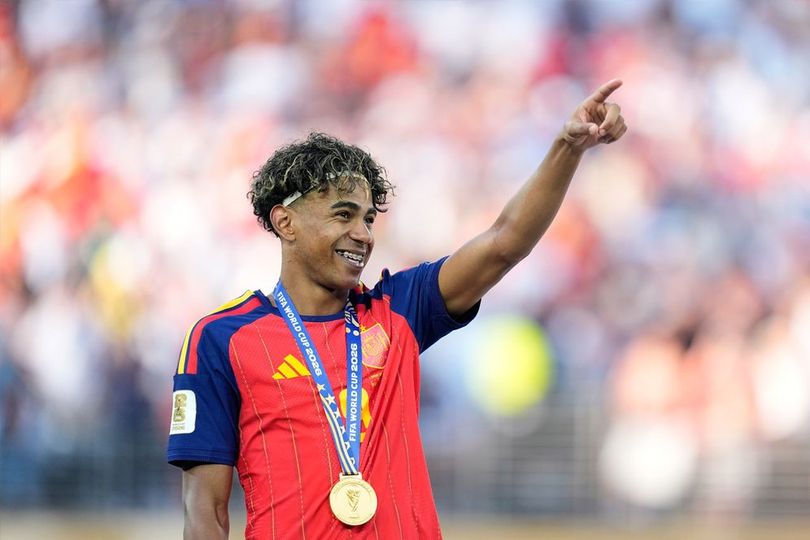 Lamine Yamal Rayakan Gelar Juara Piala Dunia Bersama Sang Kekasih Ines Garcia Lamine Yamal Rayakan Gelar Juara Piala Dunia Bersama Sang Kekasih Ines Garcia