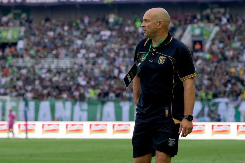 Janji Bernardo Tavares: Siap Berikan Kesempatan untuk Youngster Persebaya di Piala Presiden 2026! Janji Bernardo Tavares: Siap Berikan Kesempatan untuk Youngster Persebaya di Piala Presiden 2026!