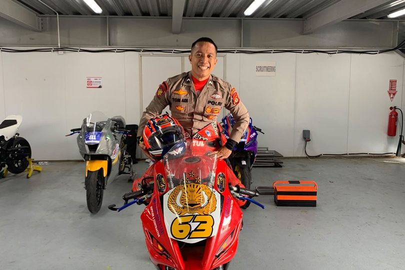 Ketika Polisi Naik Podium di Yamaha Sunday Race 2026: Bawa Pesan Berhenti Balap Liar dan Jauhi Narkoba Ketika Polisi Naik Podium di Yamaha Sunday Race 2026: Bawa Pesan Berhenti Balap Liar dan Jauhi Narkoba