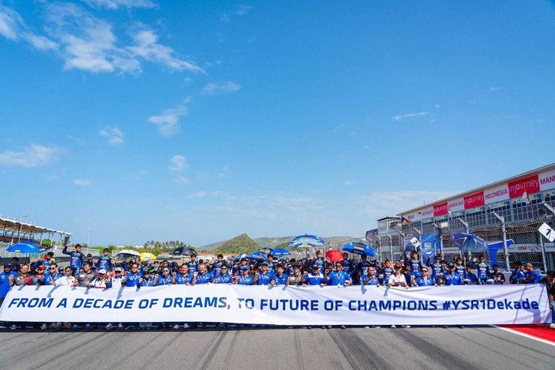 Idemitsu BLU CRU Yamaha Sunday Race 2026 Pecahkan Antusiasme di Mandalika, Atmosfer Tak Kalah dari MotoGP Idemitsu BLU CRU Yamaha Sunday Race 2026 Pecahkan Antusiasme di Mandalika, Atmosfer Tak Kalah dari MotoGP