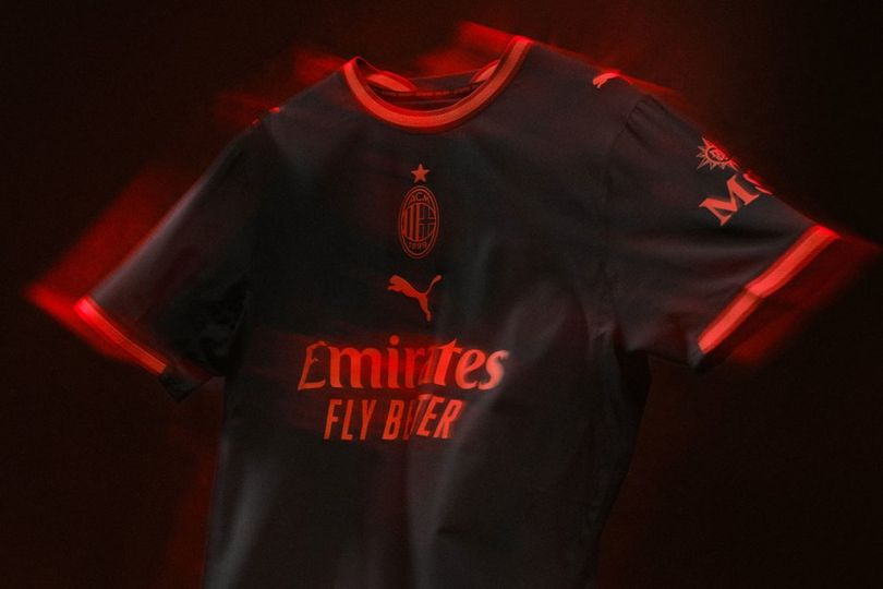 AC Milan Rilis Jersey Ketiga, Debut di SUGBK AC Milan Rilis Jersey Ketiga, Debut di SUGBK