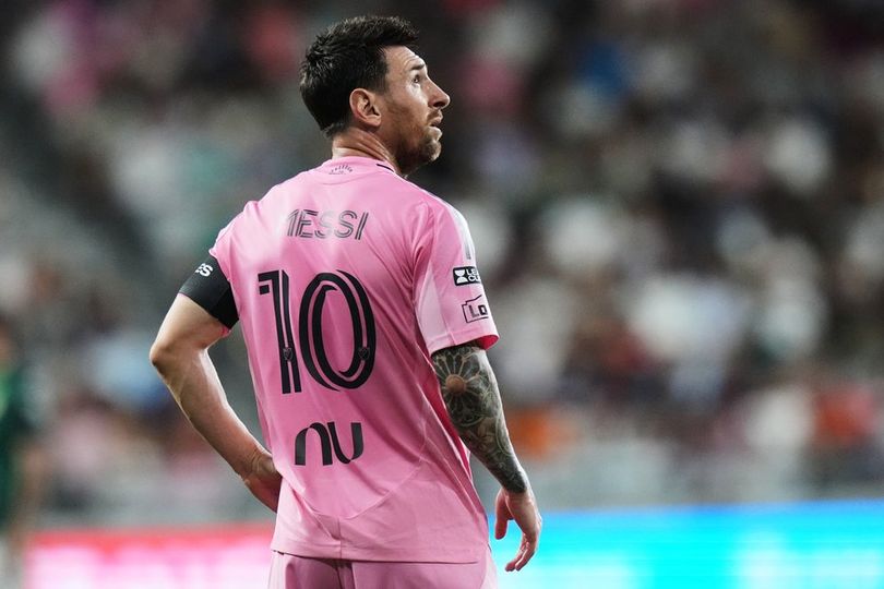 Pertandingan Pertama Lionel Messi Setelah Sang Ayah Wafat Pertandingan Pertama Lionel Messi Setelah Sang Ayah Wafat