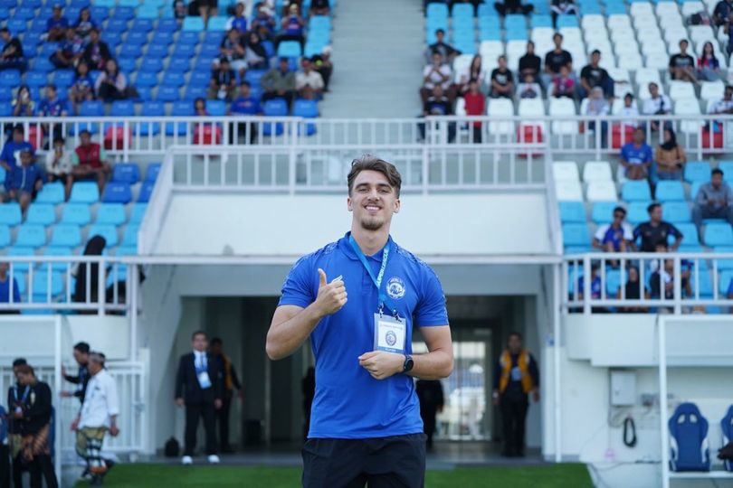 Mauro Zijlstra Ungkap Alasan Tinggalkan Persija dan Pilih Gabung Arema FC: Ada Peran Shin Tae-yong Mauro Zijlstra Ungkap Alasan Tinggalkan Persija dan Pilih Gabung Arema FC: Ada Peran Shin Tae-yong