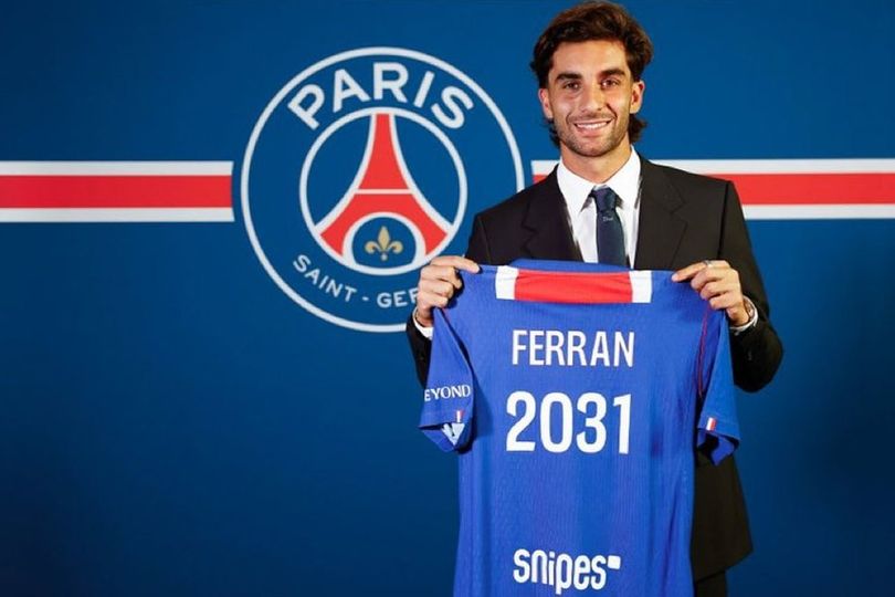 Resmi! PSG Amankan Ferran Torres dari Barcelona Resmi! PSG Amankan Ferran Torres dari Barcelona
