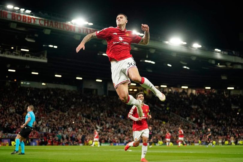 Manchester United Hajar Sabah FK 4-0, Malam Sempurna di Old Trafford