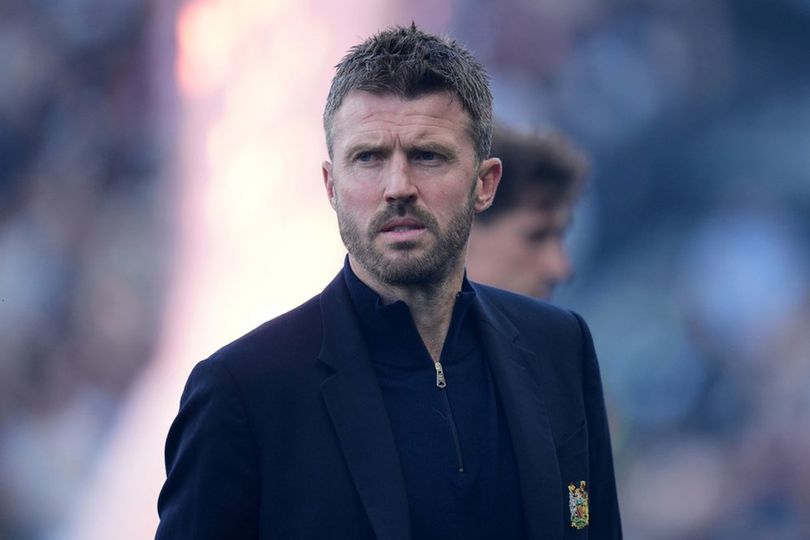 Isu Pemecatan Kian Kencang Berhembus, Michael Carrick: Bodo Amat! Isu Pemecatan Kian Kencang Berhembus, Michael Carrick: Bodo Amat!
