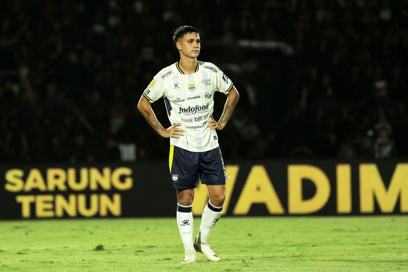Eliano Reijnders Manfaatkan Jeda Internasional untuk Pulihkan Energi Usai Jadwal Padat Persib Bandung Eliano Reijnders Manfaatkan Jeda Internasional untuk Pulihkan Energi Usai Jadwal Padat Persib Bandung