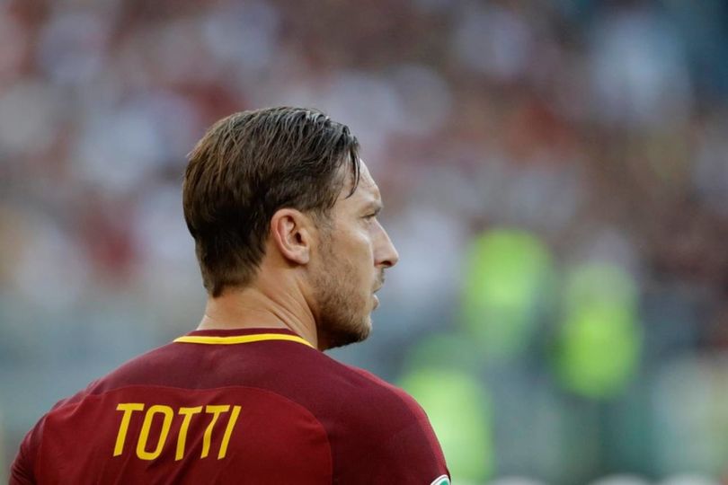 Francesco Totti Ungkap 2 Klub Serie A yang Ingin Merekrutnya Usai Pensiun Francesco Totti Ungkap 2 Klub Serie A yang Ingin Merekrutnya Usai Pensiun