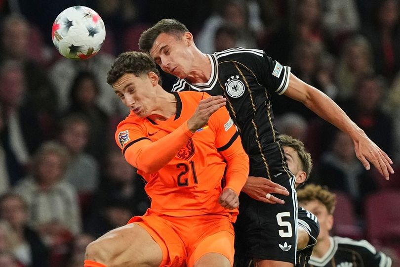 Debut Mengesankan Ruben van Bommel Bersama Belanda Debut Mengesankan Ruben van Bommel Bersama Belanda